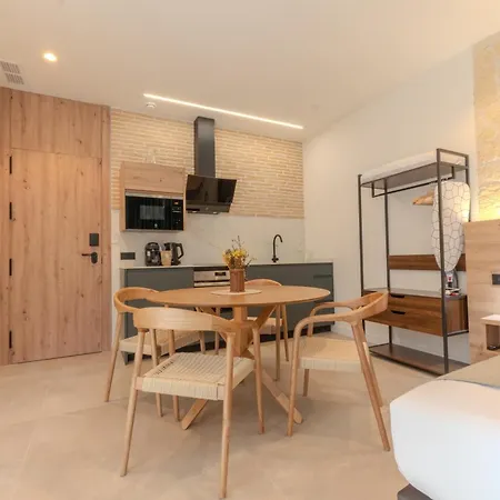 شقة فندقية La Basilica By Bealicante 3*